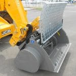 Concrete Mixer bucket with reinforced chains